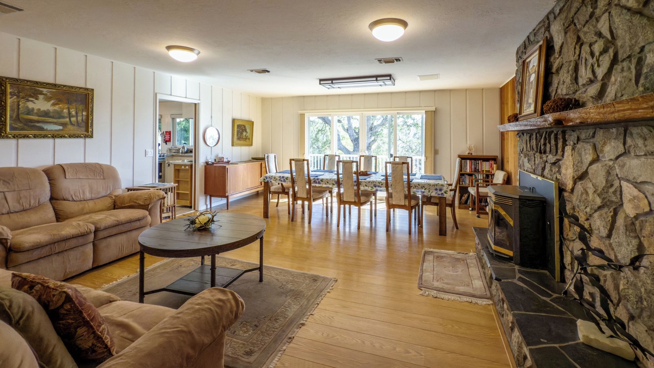 Photo of Bedroom in Mariposa
