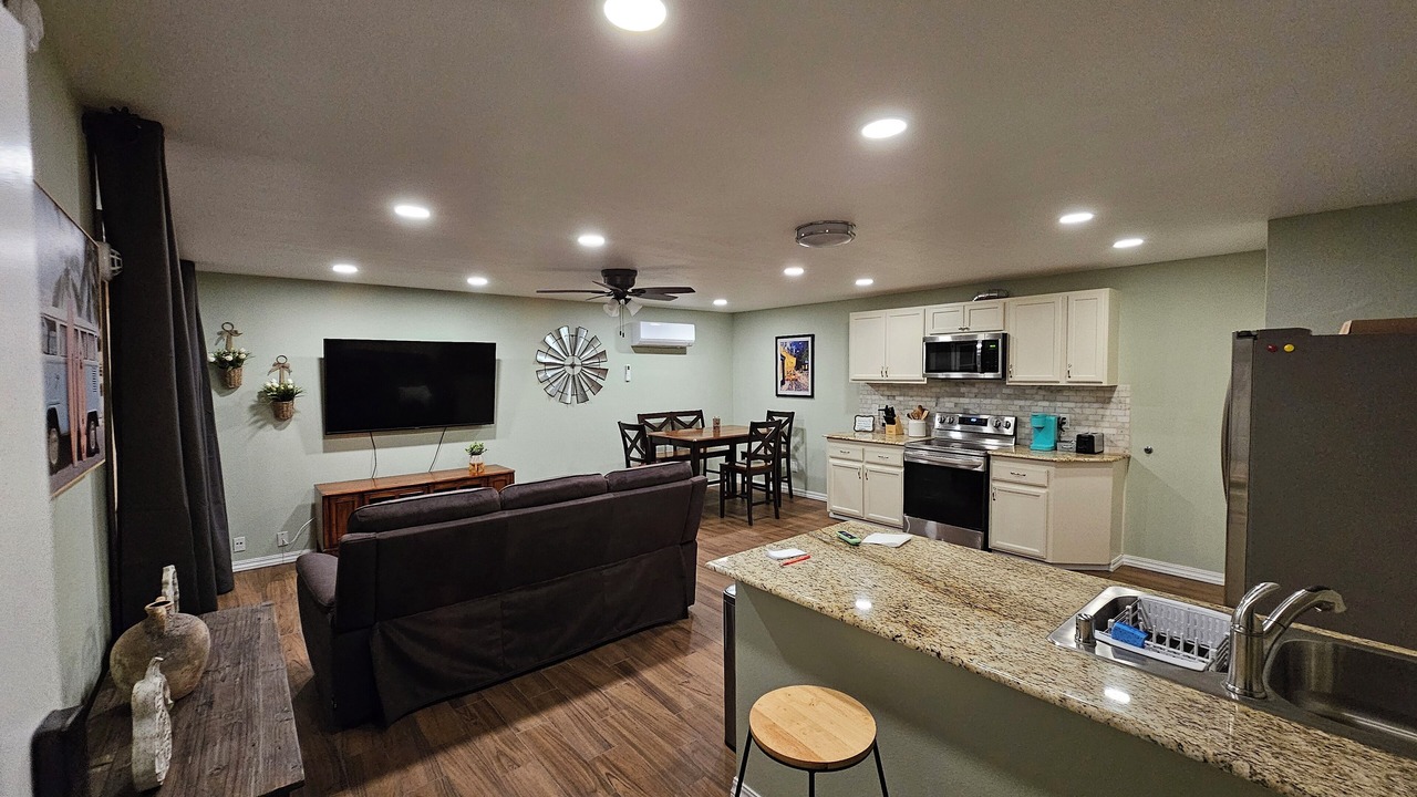 Photo of Livingroom in Rosedale