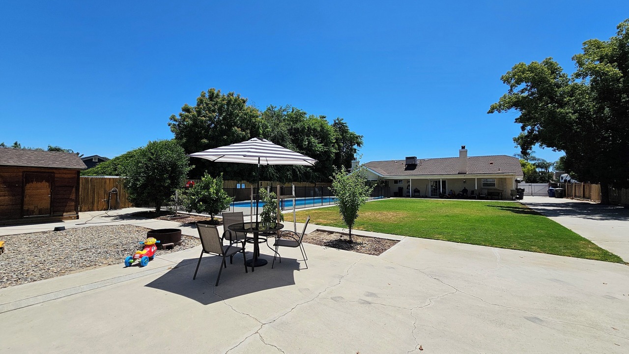 Photo of Outdoor in Rosedale