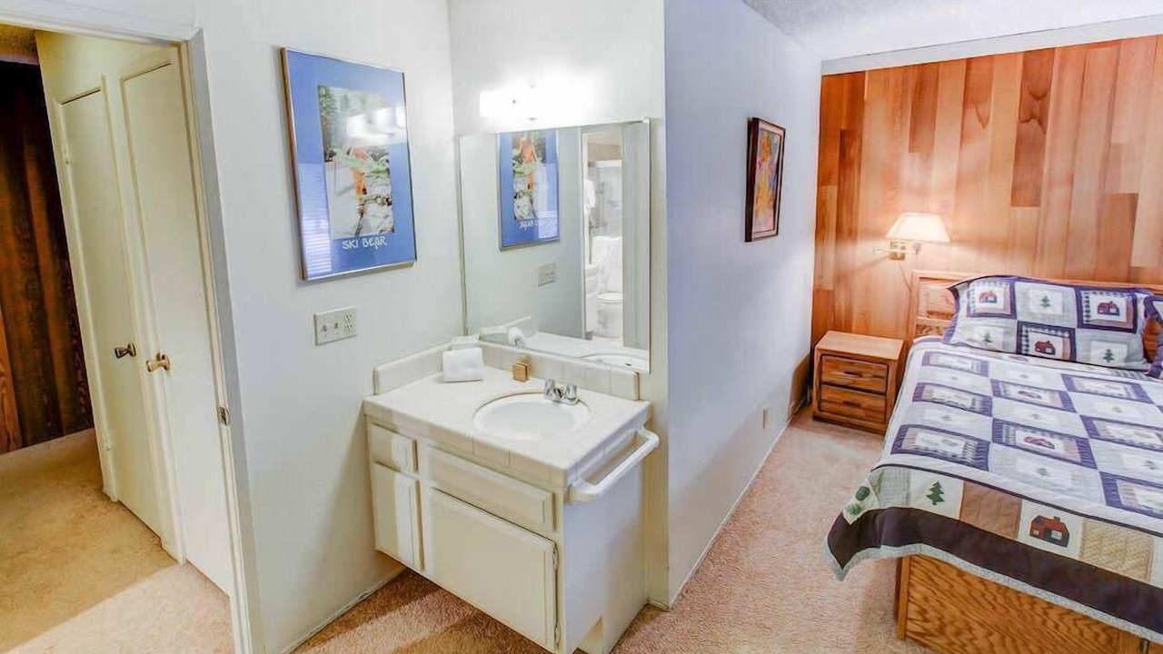 Photo of Bathroom in Mammoth Lakes