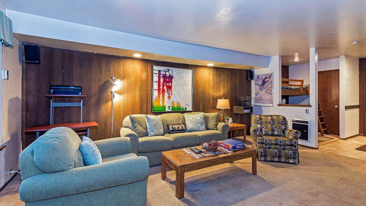 Photo of Livingroom in Mammoth Lakes