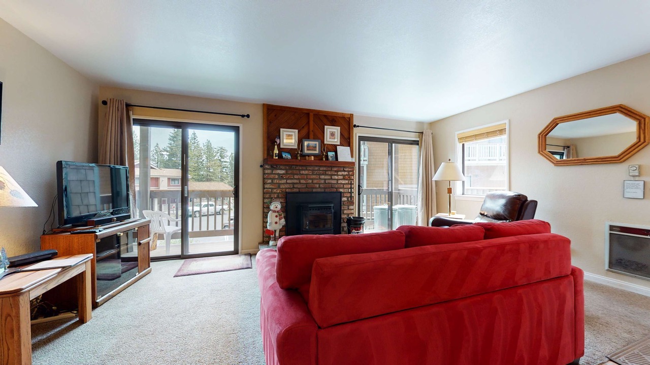 Photo of Livingroom in Mammoth Lakes