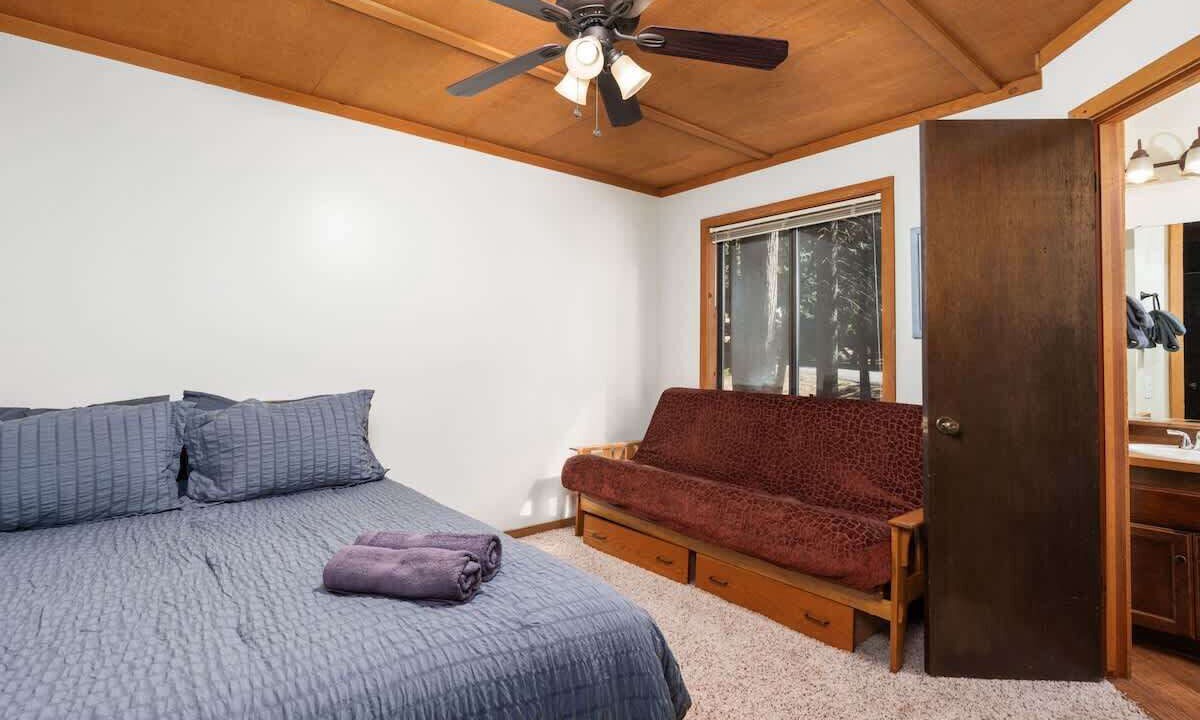 Photo of Bedroom in Shaver Lake