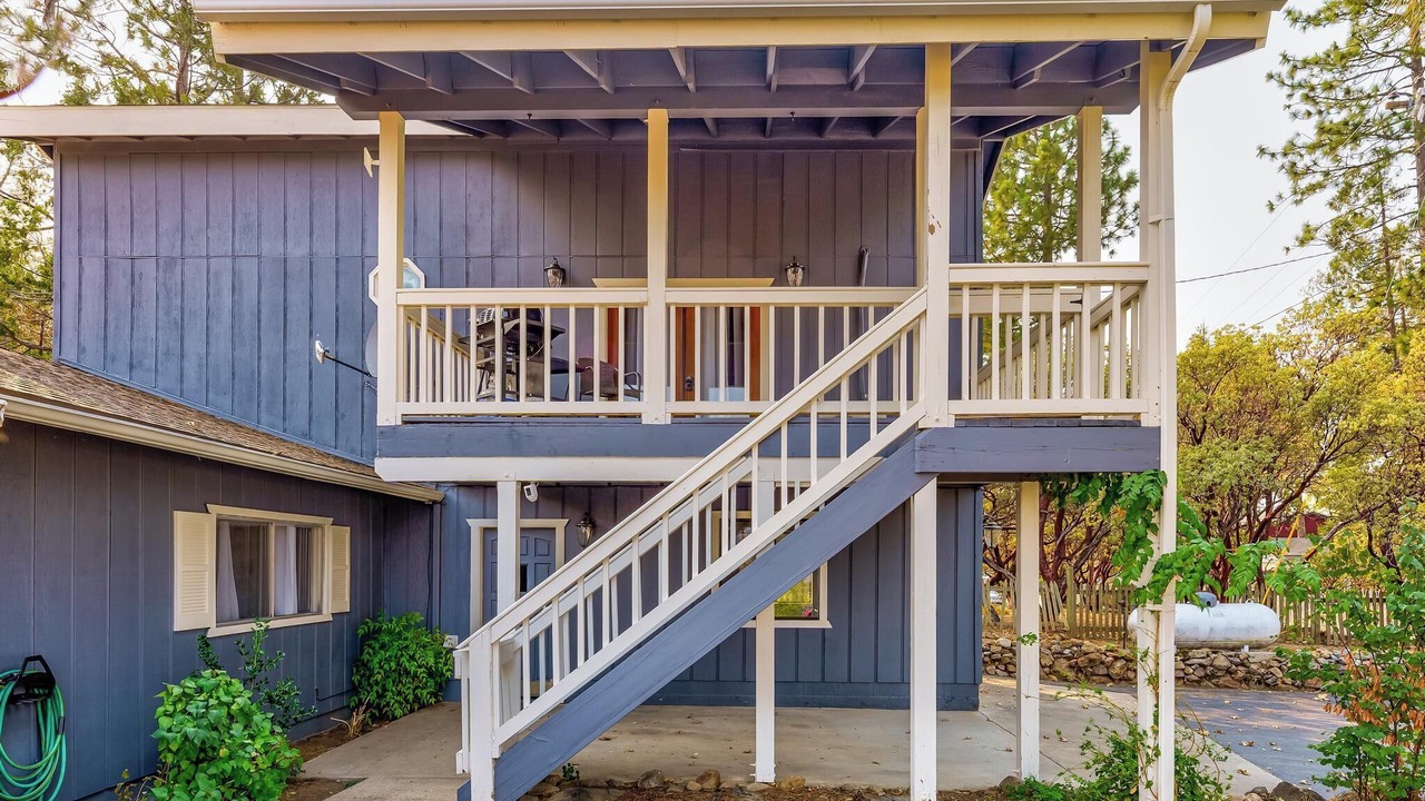 Photo of Outdoor in Oakhurst