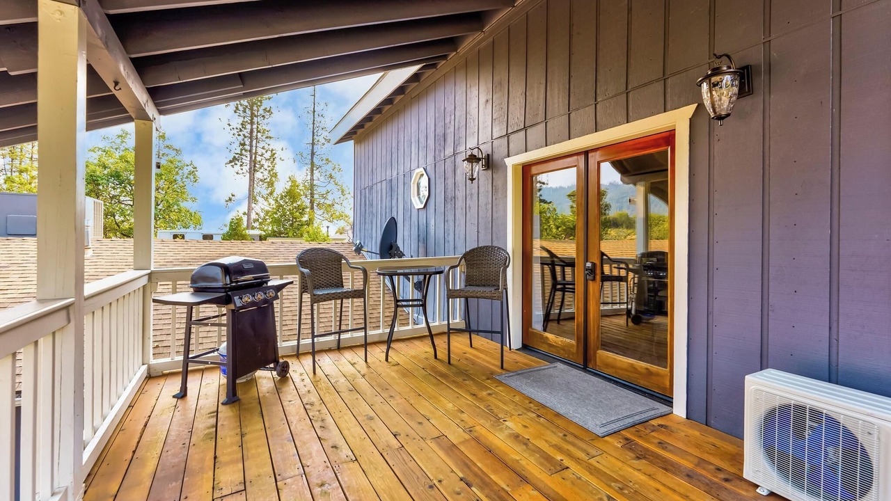 Photo of Patio Balcony in Oakhurst
