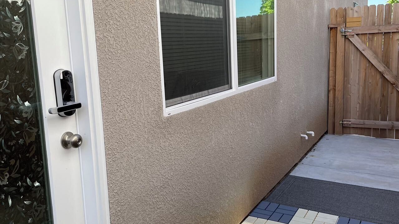 Photo of Outdoor in Raisin