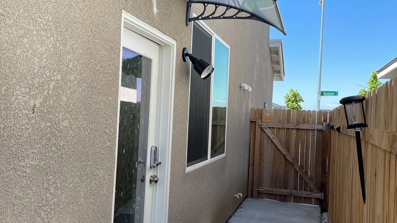 Photo of Outdoor in Raisin
