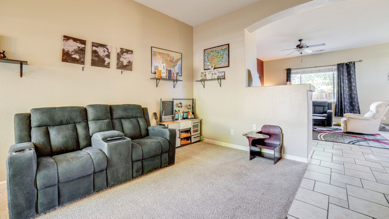 Photo of Livingroom in Dayton