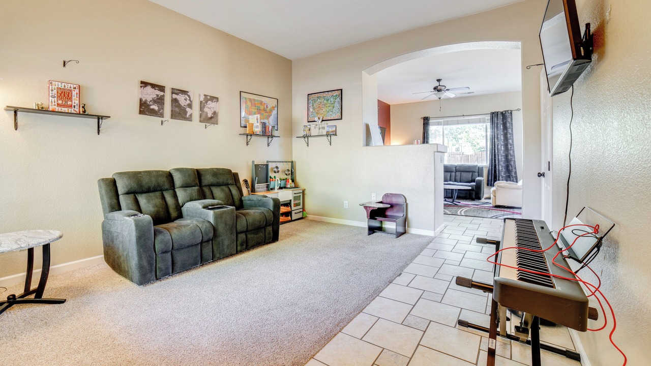 Photo of Livingroom in Dayton