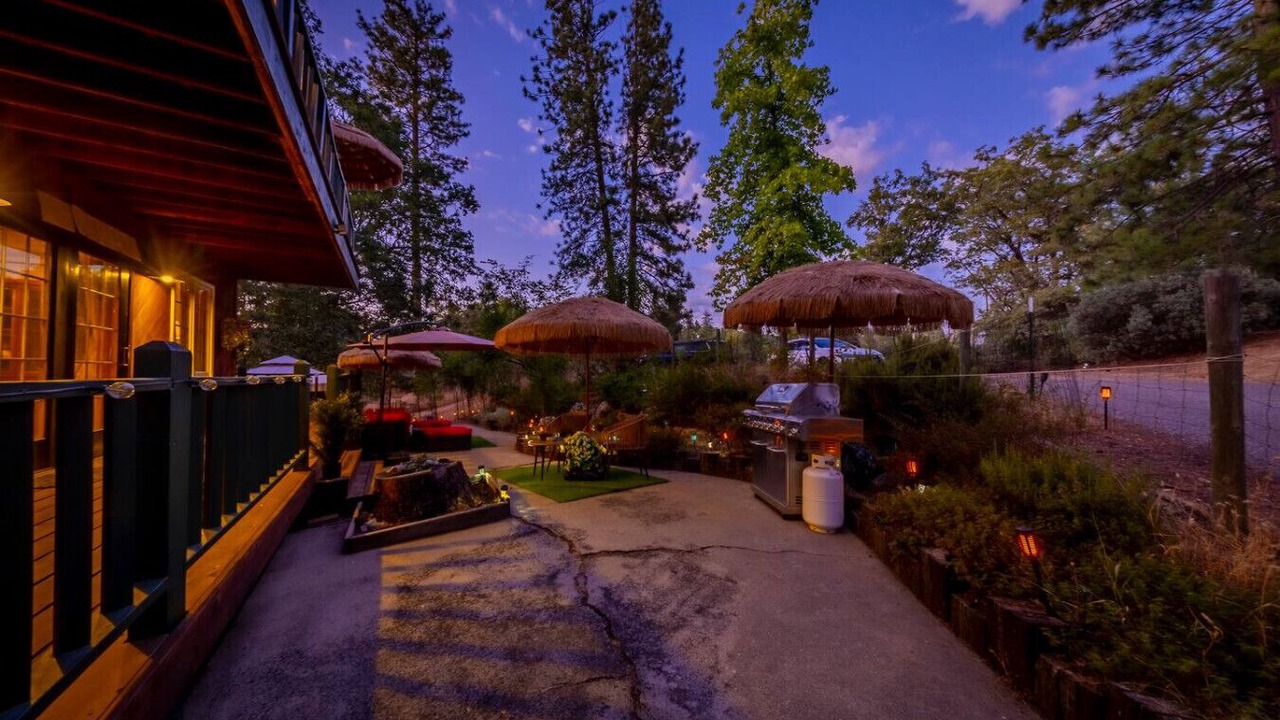 Photo of Patio Balcony in Oakhurst