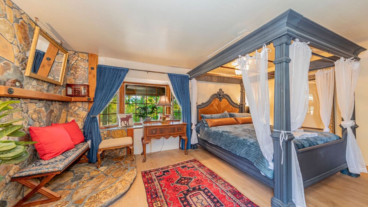 Photo of Bedroom in Oakhurst