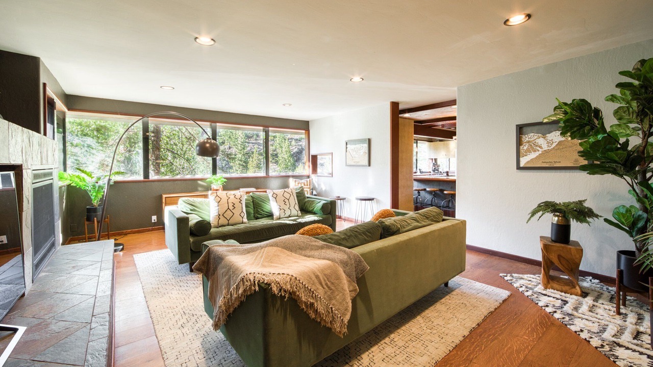 Photo of Livingroom in Alpine Meadows