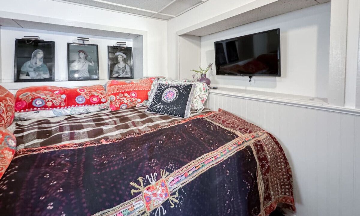 Photo of Bedroom in Crockett