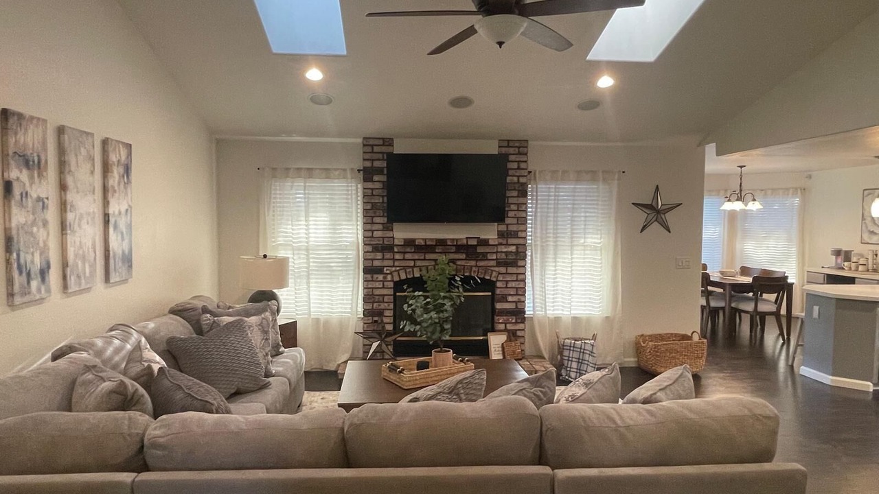 Photo of Livingroom in Turlock