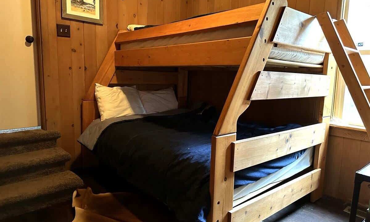 Photo of Bedroom in Twain Harte
