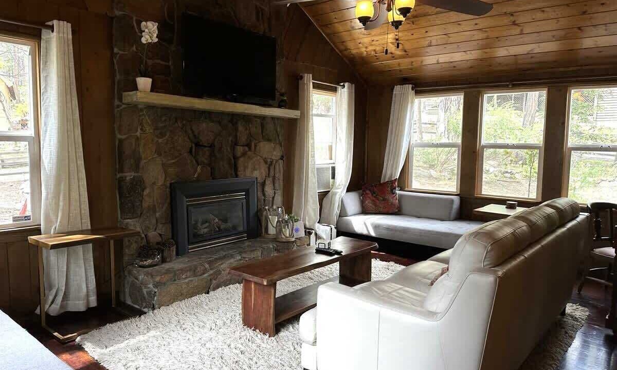 Photo of Livingroom in Twain Harte