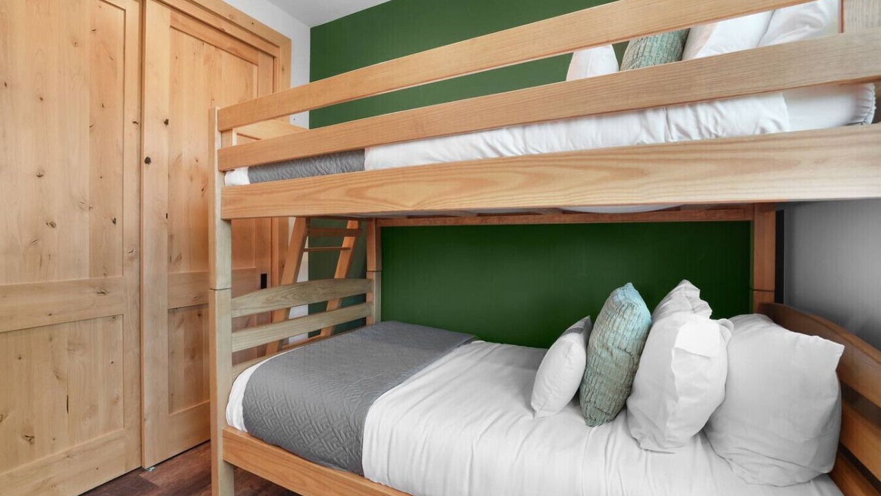 Photo of Bedroom in Tahoe Village