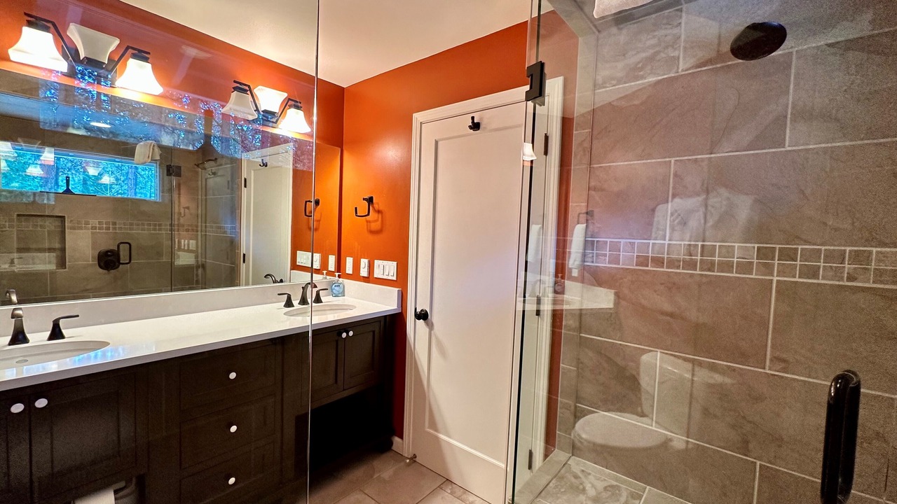 Photo of Bathroom in Skyland
