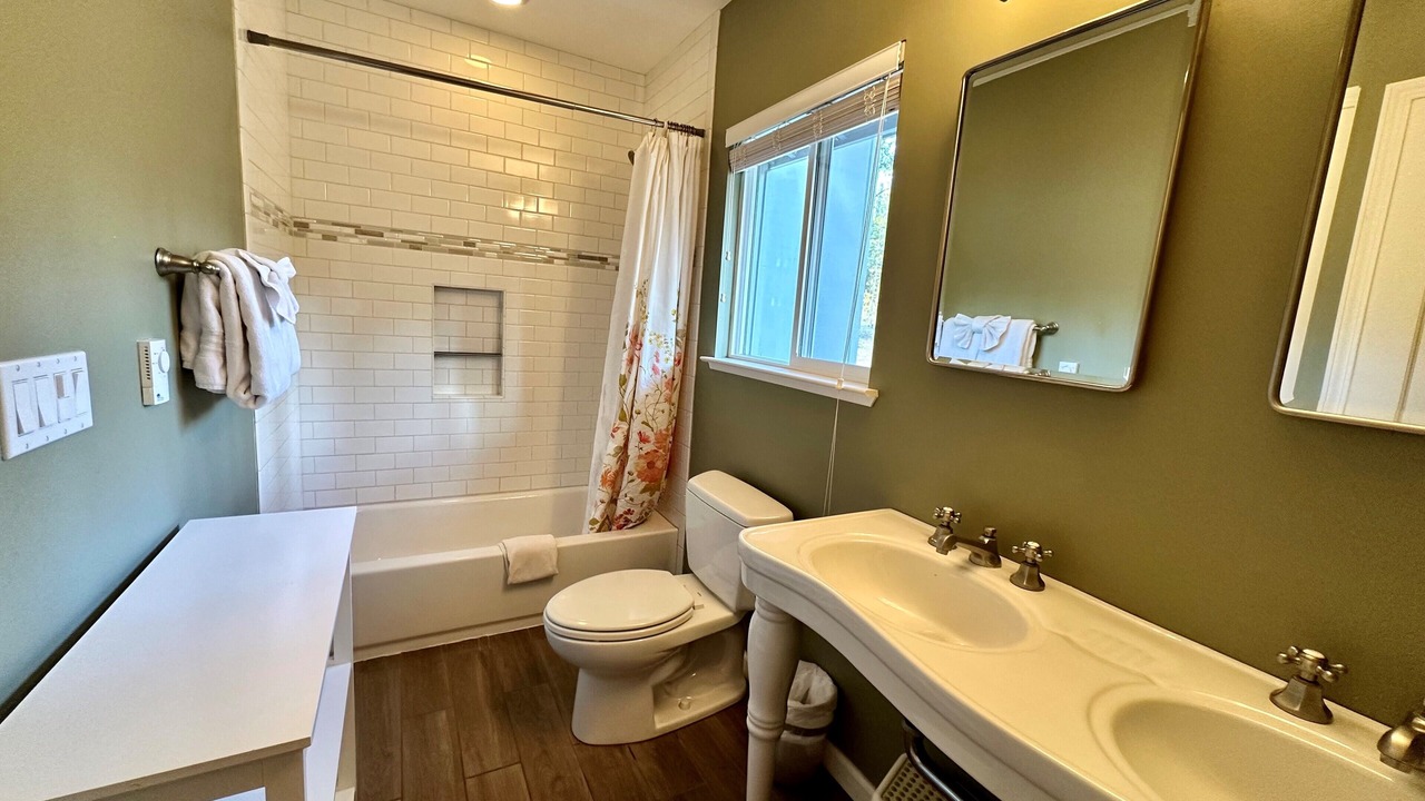 Photo of Bathroom in Skyland