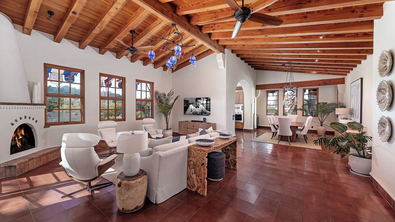 Photo of Livingroom in Santa Barbara