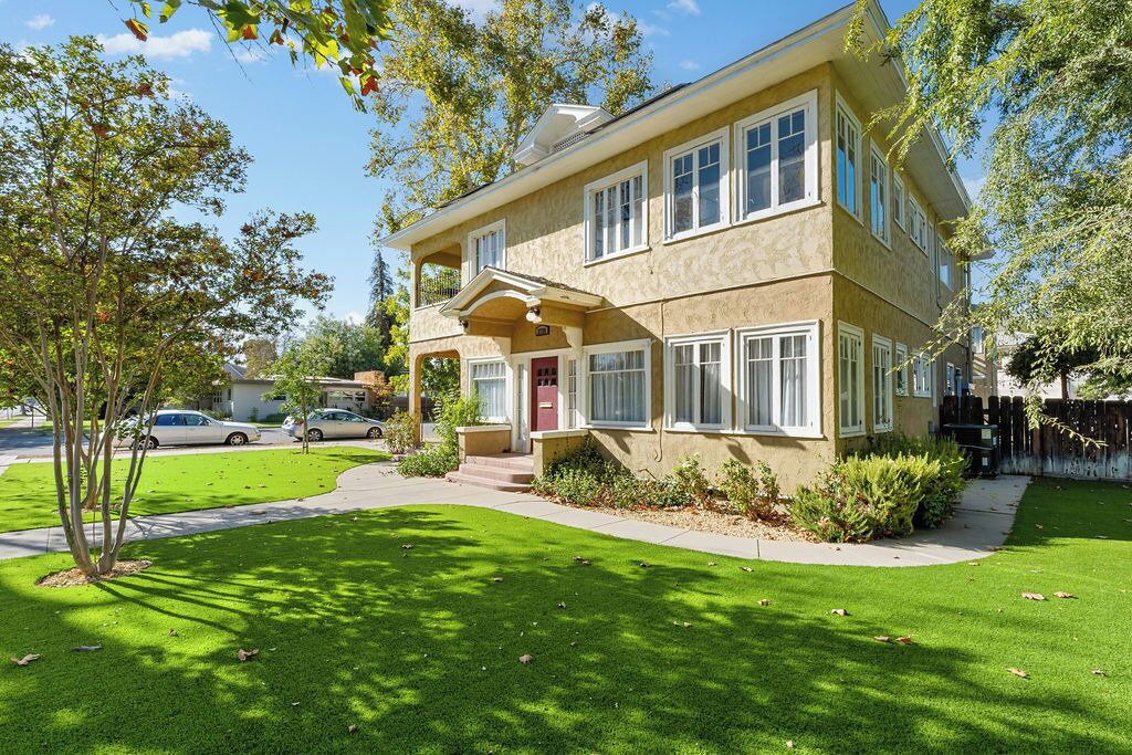 Photo of Outdoor in Riviera - Westchester