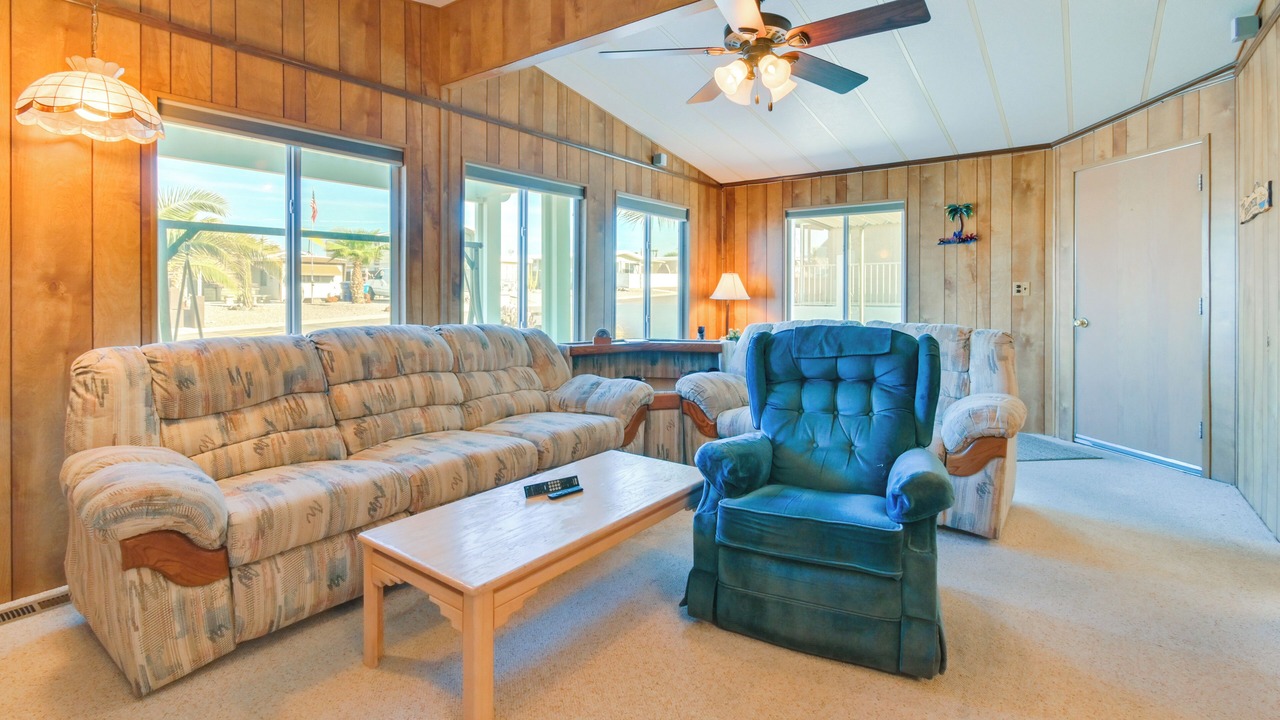 Photo of Bedroom in Desert Hills
