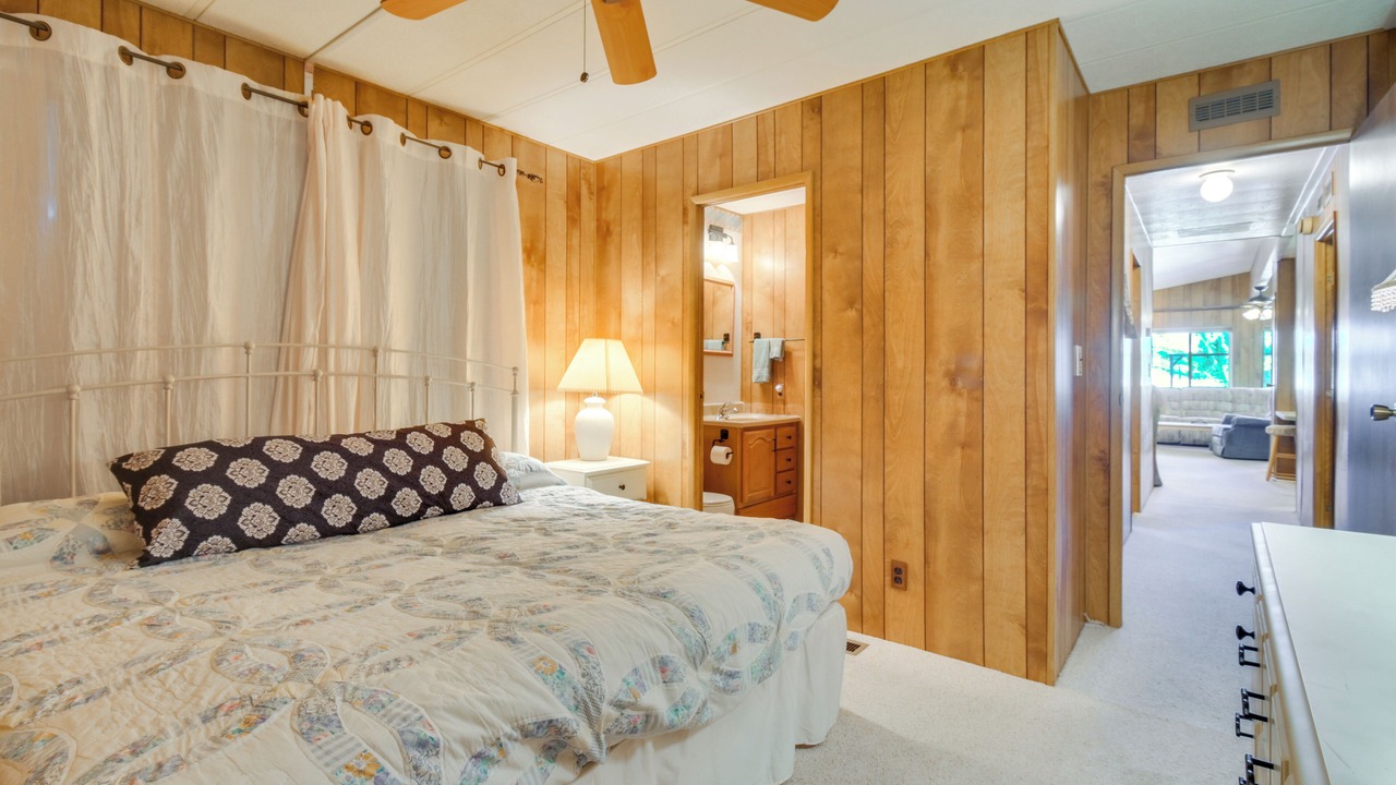 Photo of Bedroom in Desert Hills