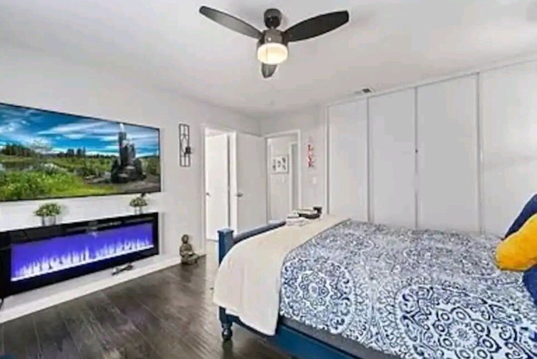 Photo of Bedroom in Lake Los Angeles