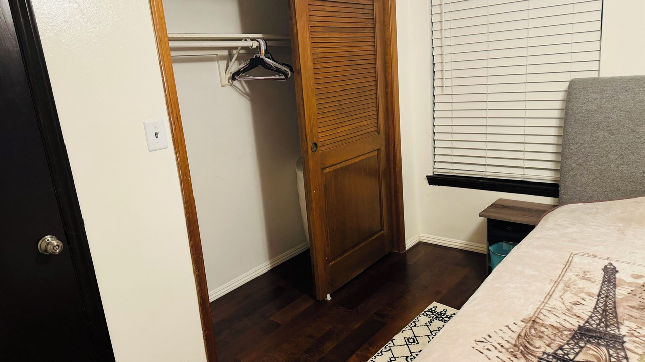 Photo of Bedroom in Bakersfield