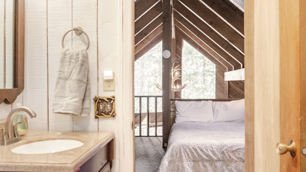 Photo of Bathroom in Long Barn