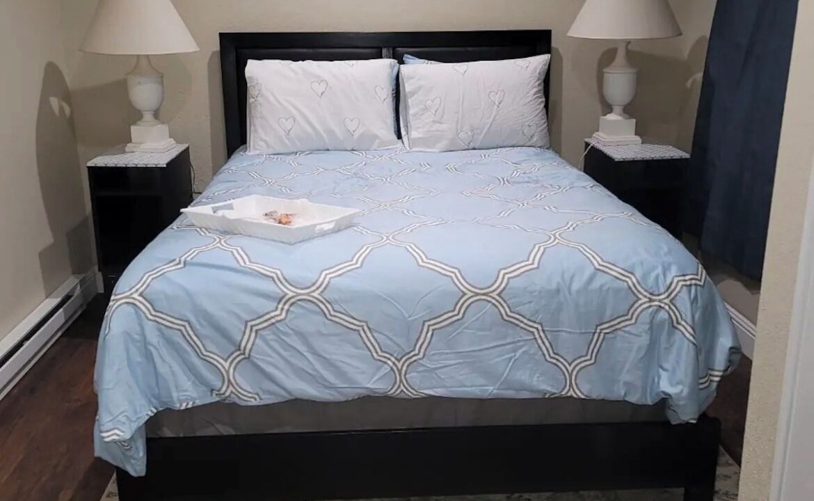 Photo of Bedroom in Oakland