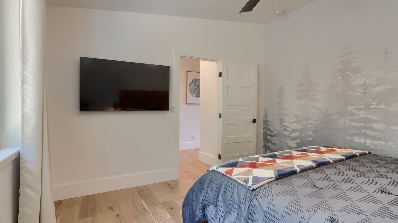 Photo of Bedroom in Mariposa