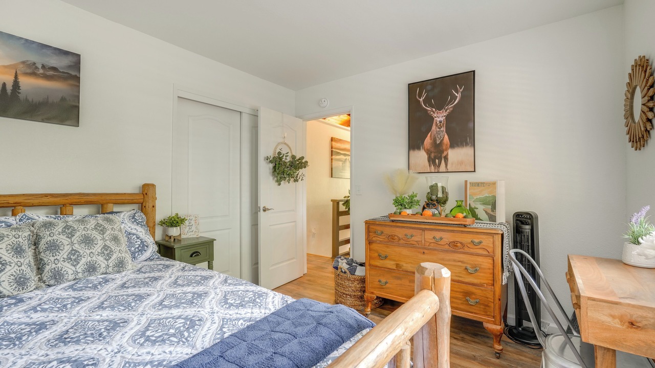 Photo of Bedroom in Mi-Wuk Village