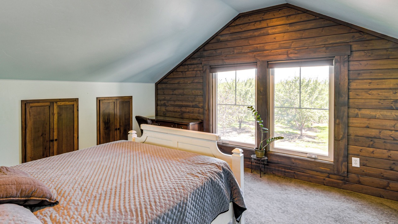 Photo of Bedroom in Glenn County