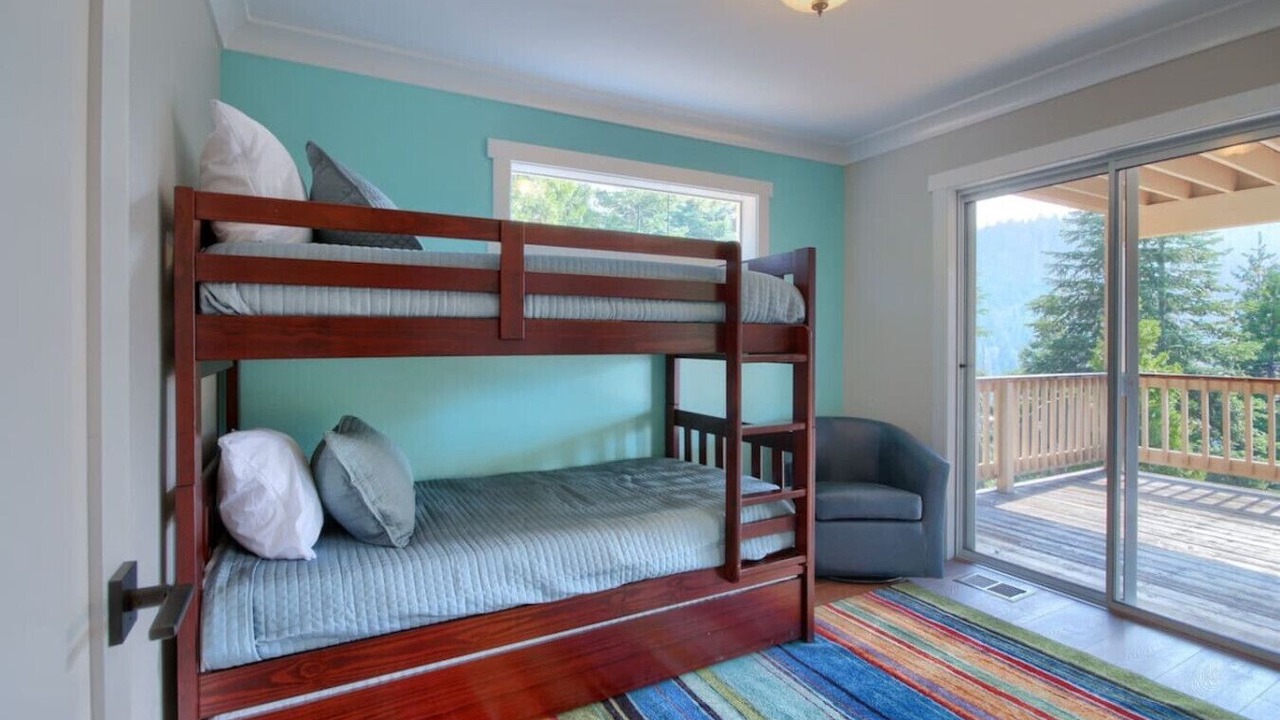 Photo of Bedroom in Yosemite West