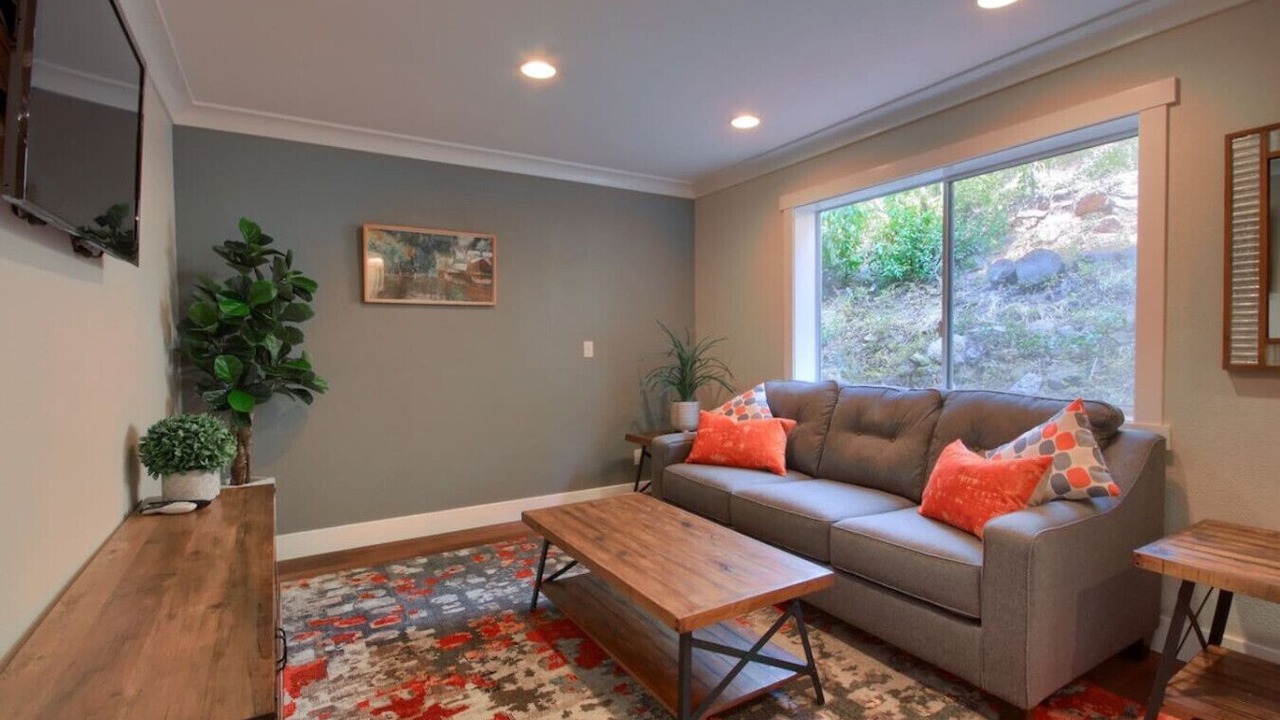 Photo of Livingroom in Yosemite West