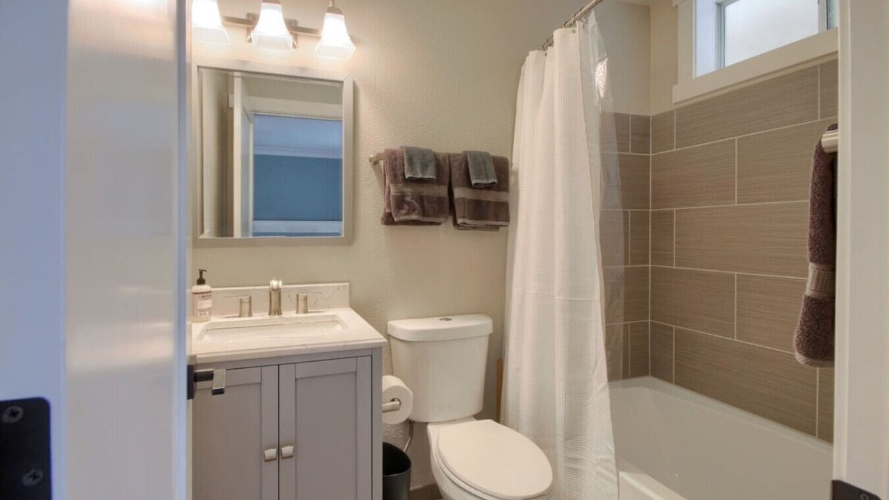 Photo of Bathroom in Yosemite West