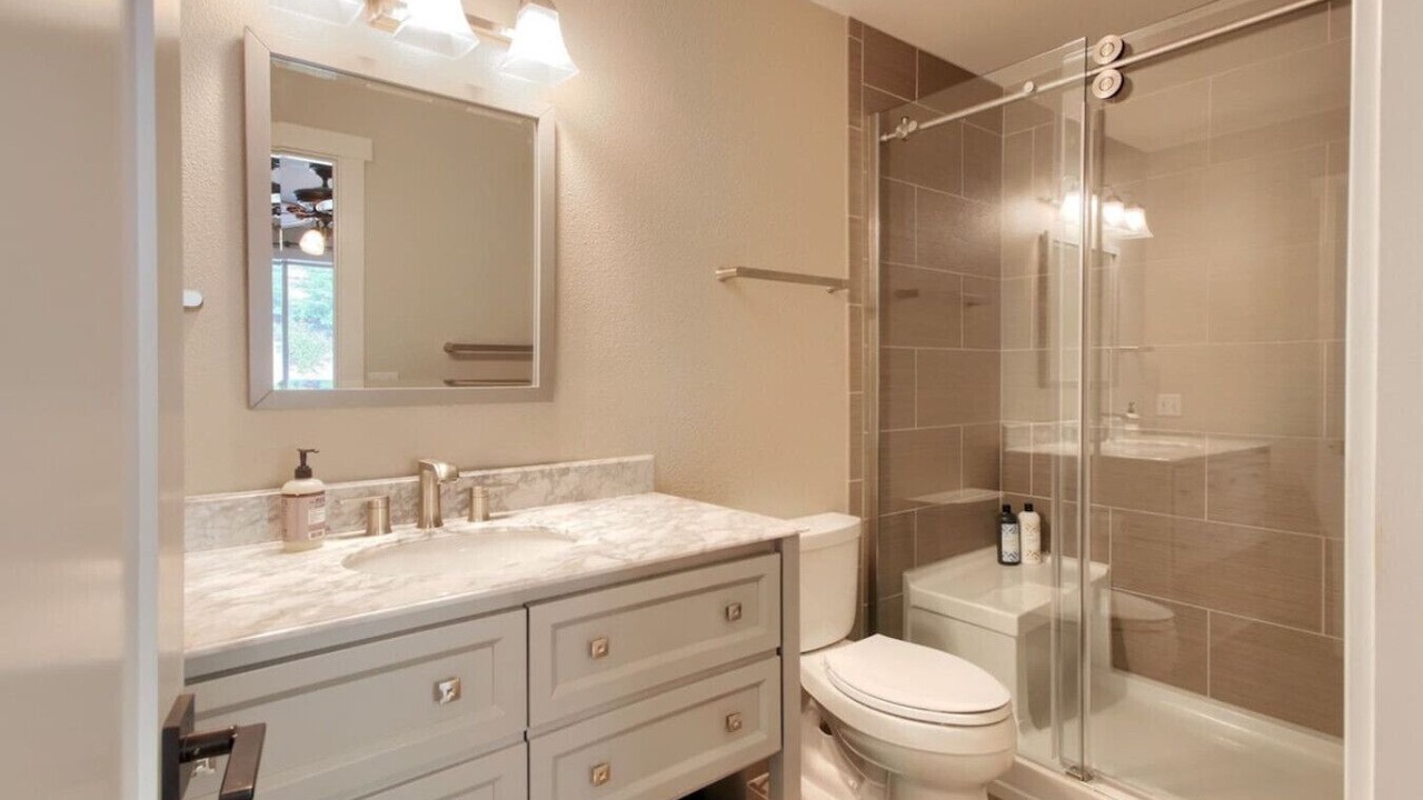 Photo of Bathroom in Yosemite West