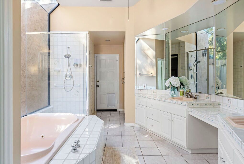 Photo of Bathroom in Huntington Beach