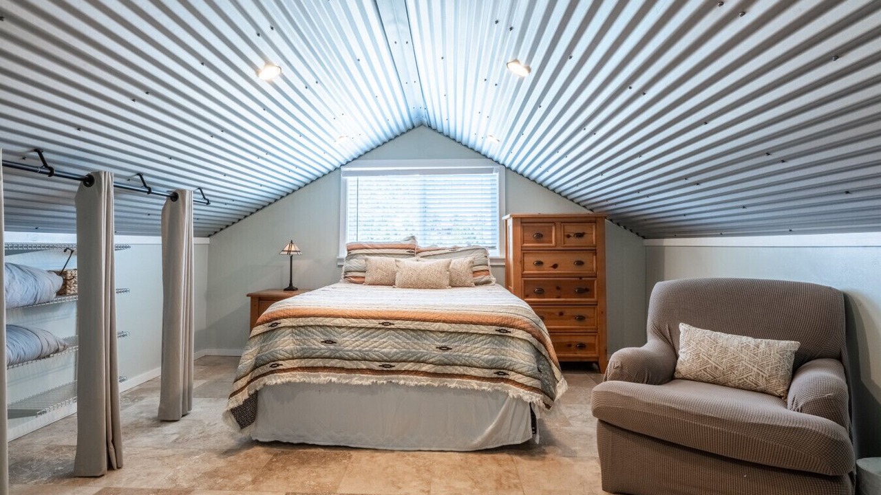 Photo of Bedroom in June Lake