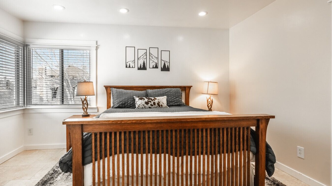 Photo of Bedroom in June Lake