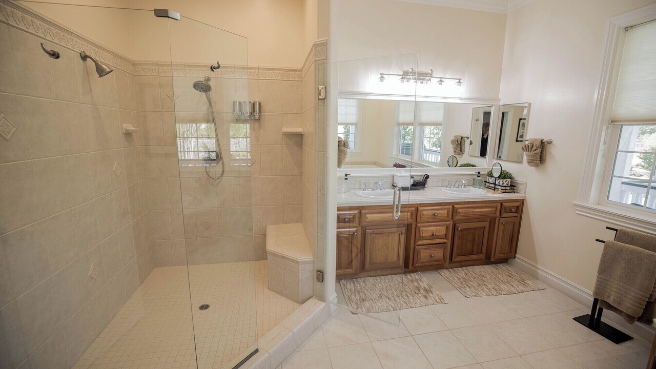 Photo of Bathroom in Templeton