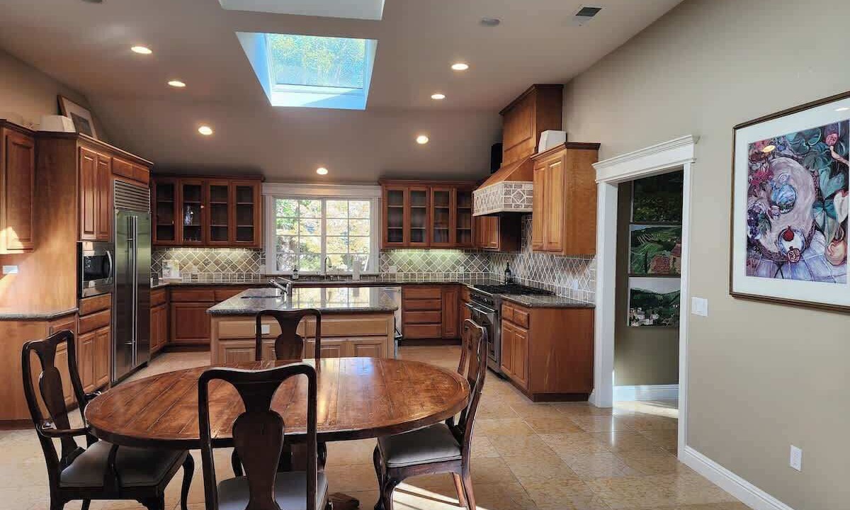 Photo of Kitchen in Monterey Ter