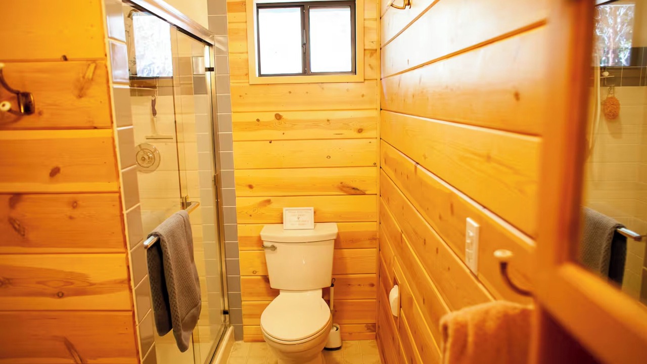 Photo of Bathroom in Altaville