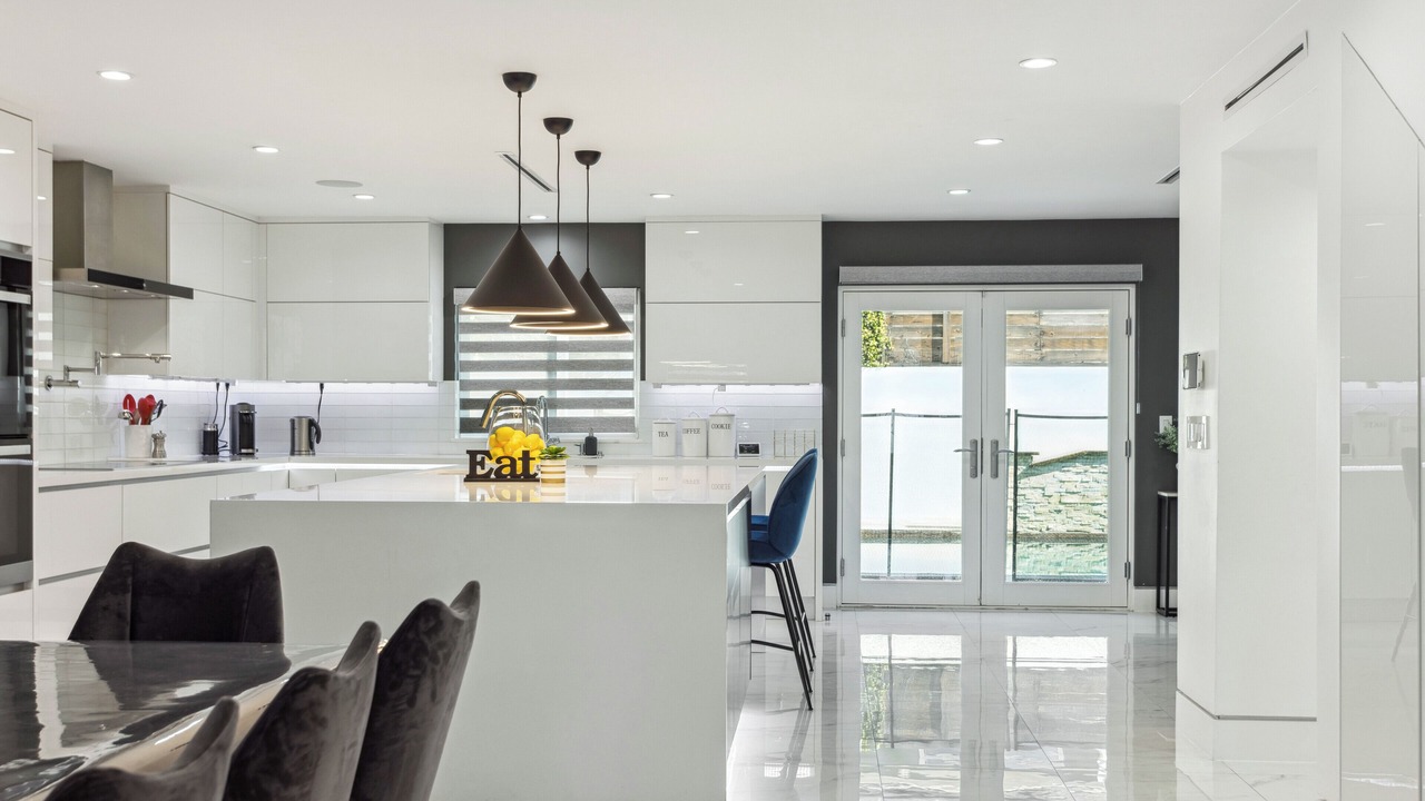 Photo of Kitchen in Valley Glen