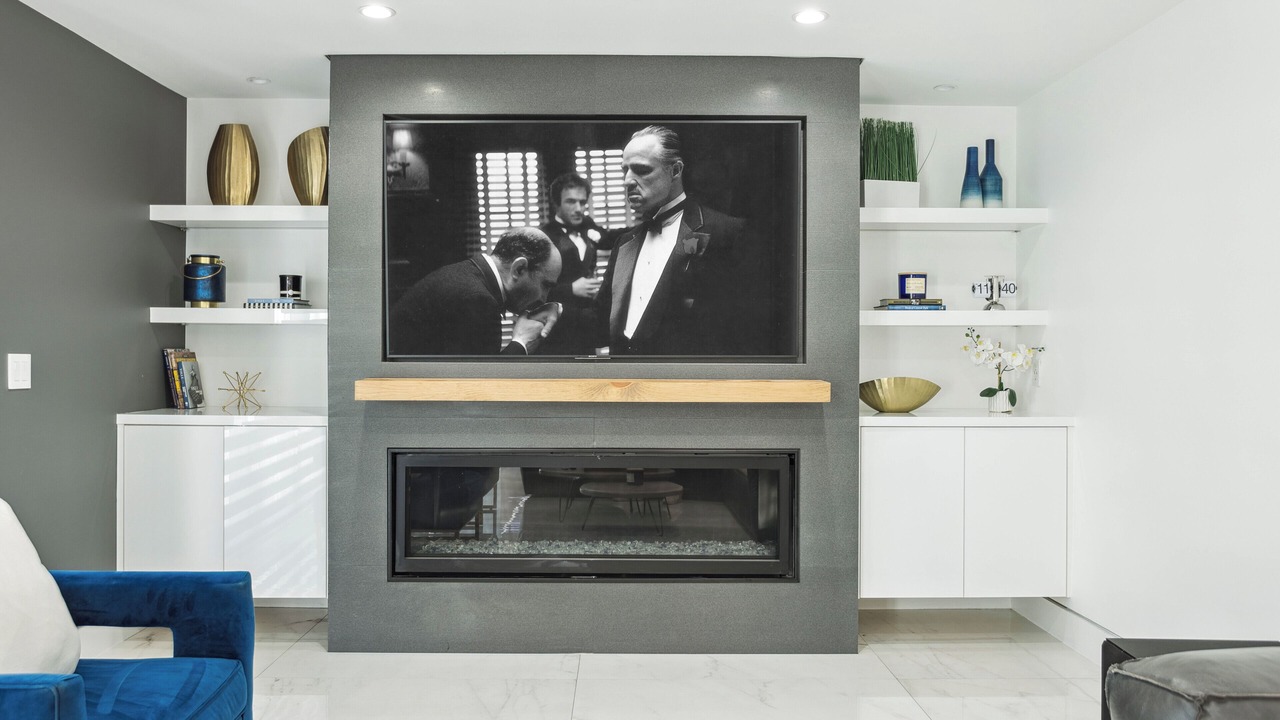 Photo of Livingroom in Valley Glen