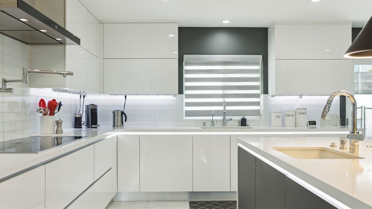 Photo of Kitchen in Valley Glen