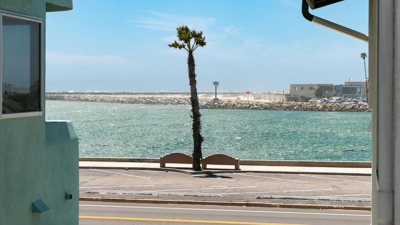 Photo of Others in Silver Strand