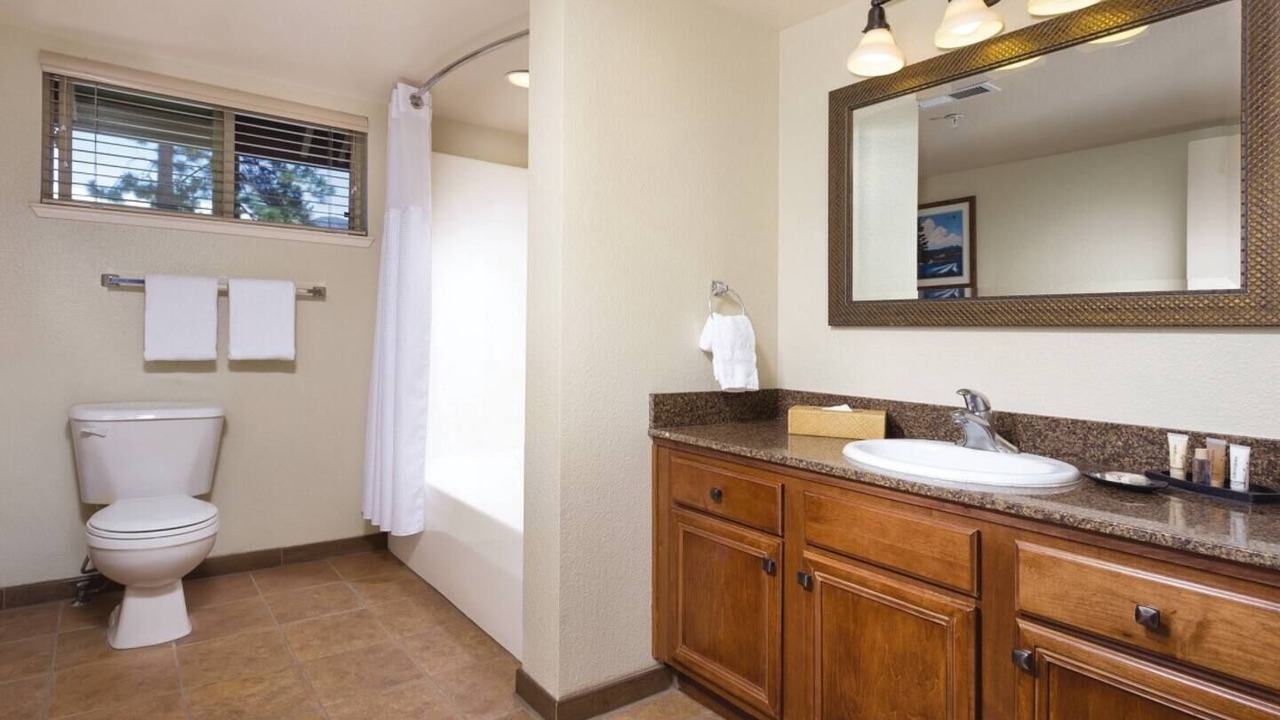 Photo of Bathroom in Round Hill Village