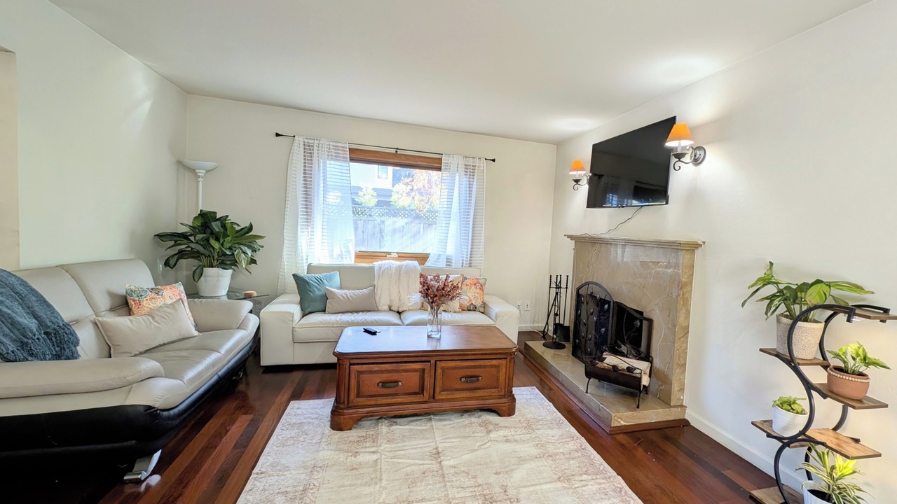 Photo of Livingroom in Midtown